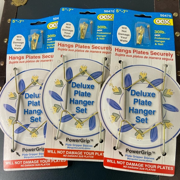Deluxe Plate Hanger Set (Set of 3) - Picture 1 of 3